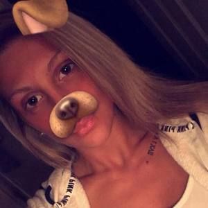 Meet your Posher, Hailey